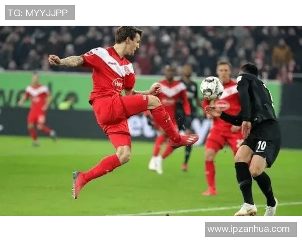 法兰克福主场大胜波鸿两球取胜继续不败势头 法兰克福主场大胜波鸿两球取胜继续不败势头